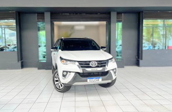 TOYOTA HILUX SW4 2.7 SR 4X2 16V FLEX 4P AUTOMÁTICO